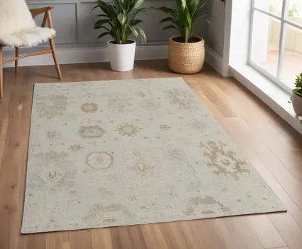4' X 6' Tan and Gray Wool Floral Hand Knotted Area Rug