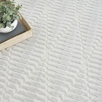 5' X 7' Gray Geometric Area Rug