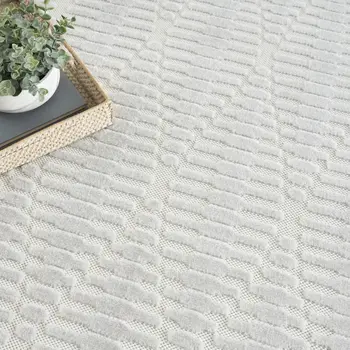 5' X 7' Gray Geometric Area Rug