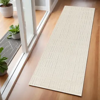 6' Ivory and Gray Geometric Runner Rug