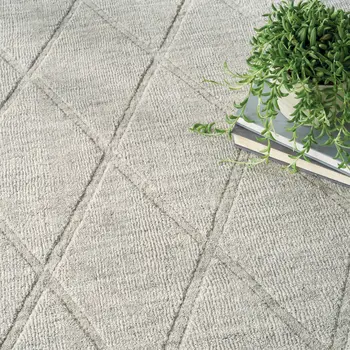 4' X 6' Gray Wool Geometric Area Rug