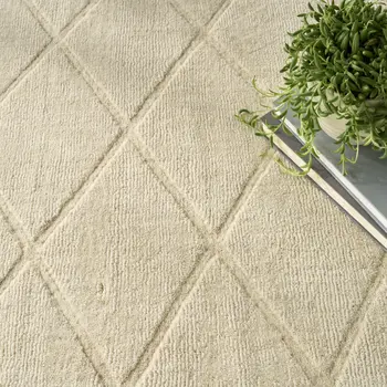5' X 7' Ivory Wool Geometric Area Rug