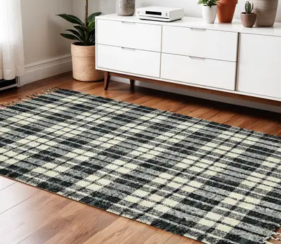 4' X 6' Black And Ivory Jute Plaid Hand Woven Area Rug With Fringe