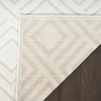 6' Ivory Geometric Runner Rug