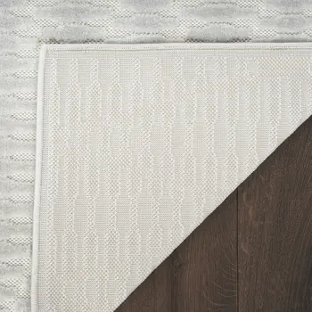 6' Gray Geometric Runner Rug