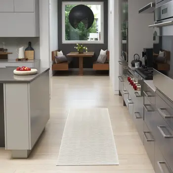 6' Ivory Geometric Runner Rug