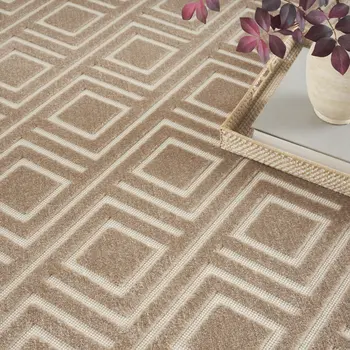 4' X 6' Brown Geometric Area Rug