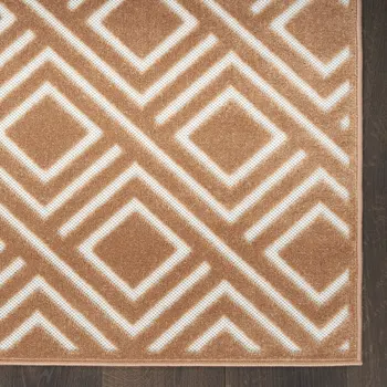 4' X 6' Brown Geometric Area Rug