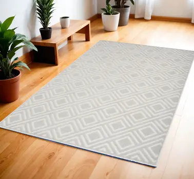 4' X 6' Gray Geometric Area Rug