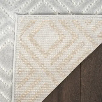 4' X 6' Gray Geometric Area Rug