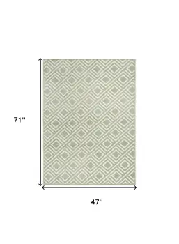 4' X 6' Green Geometric Area Rug