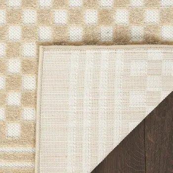4' X 6' Tan Geometric Area Rug