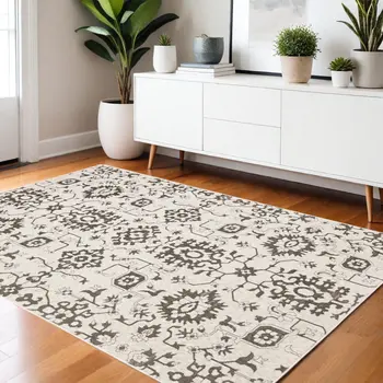 4' X 6' Ivory And Gray Oriental Area Rug