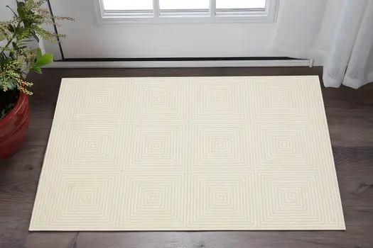 3' X 5' Ivory And Beige Geometric Area Rug