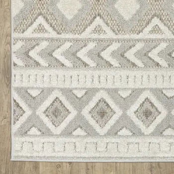 8' Gray And Beige Tribal Runner Rug