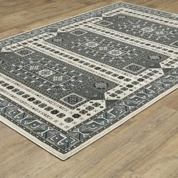 5' X 8' Gray And Blue Medallion Area Rug