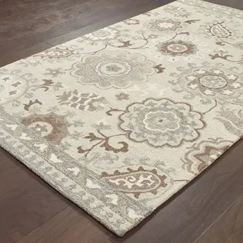4' X 6' Ivory And Gray Wool Floral Hand Tufted Area Rug