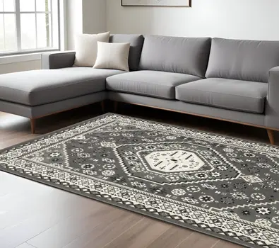 7' X 10' Gray And Ivory Medallion Area Rug