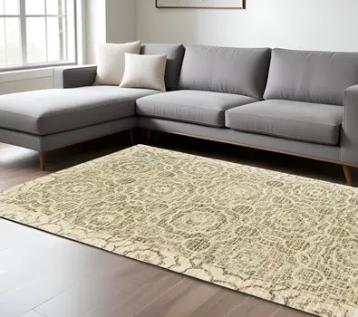 8' X 10' Green And Ivory Wool Geometric Hand Tufted Area Rug