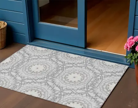 3' X 5' Silver Ivory And Gray Floral Medallion Washable Indoor Outdoor Area Rug