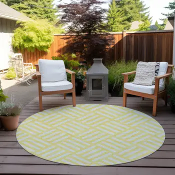 8' Yellow And Ivory Round Geometric Washable Indoor Outdoor Area Rug