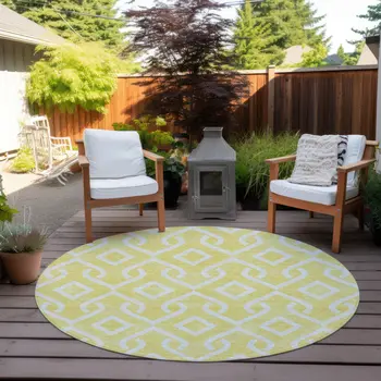 8' Yellow And Ivory Round Geometric Washable Indoor Outdoor Area Rug