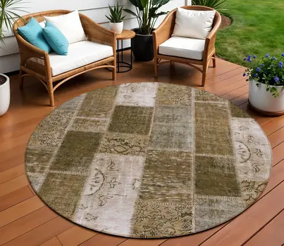 8' Brown And Ivory Round Patchwork Washable Indoor Outdoor Area Rug