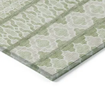 5' X 8' Artichoke Green And Ivory Quatrefoil Washable Indoor Outdoor Area Rug
