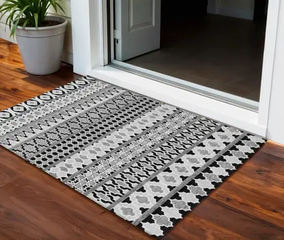3' X 5' Black Gray And Ivory Quatrefoil Washable Indoor Outdoor Area Rug