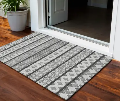 3' X 5' Gray Charcoal And Silver Quatrefoil Washable Indoor Outdoor Area Rug