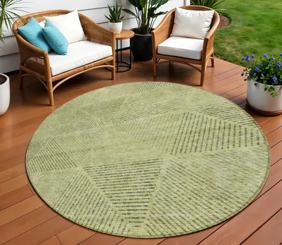 8' Artichoke Green And Fern Green Round Geometric Washable Indoor Outdoor Area Rug