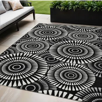 5' X 8' Black And Ivory Geometric Washable Indoor Outdoor Area Rug