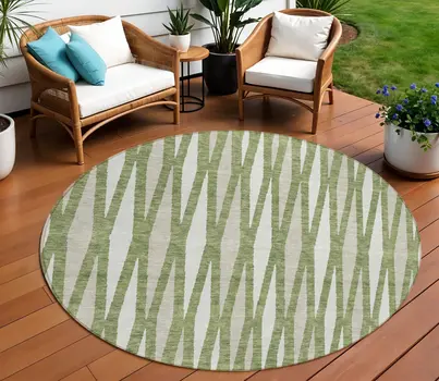 8' Green And Ivory Round Geometric Washable Indoor Outdoor Area Rug