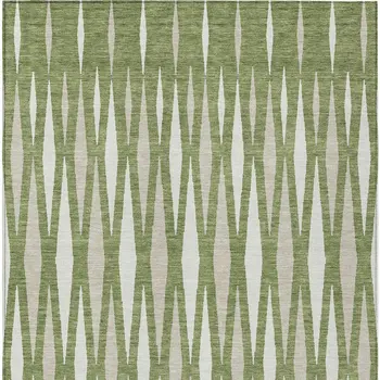 8' X 10' Green And Ivory Geometric Washable Indoor Outdoor Area Rug