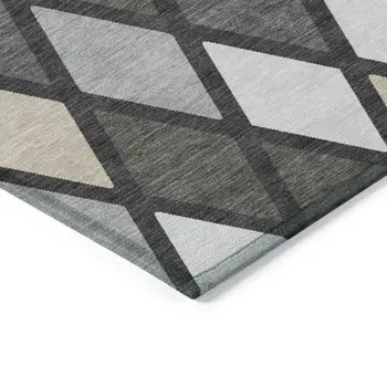 8' X 10' Gray Beige And Ivory Geometric Washable Indoor Outdoor Area Rug