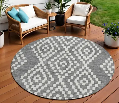8' Gray And Ivory Round Geometric Washable Indoor Outdoor Area Rug