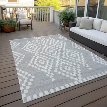 5' X 8' Silver And Ivory Geometric Washable Indoor Outdoor Area Rug