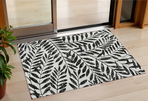 3' X 5' Black And Ivory Floral Washable Indoor Outdoor Area Rug