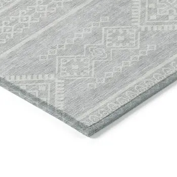 8' X 10' Silver And Ivory Southwestern Washable Indoor Outdoor Area Rug
