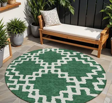 8' Emerald And Ivory Round Geometric Washable Indoor Outdoor Area Rug