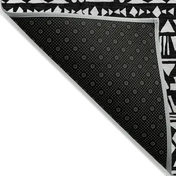 5' X 8' Black And Ivory Southwestern Washable Indoor Outdoor Area Rug