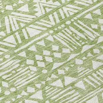 8' Green And Ivory Round Southwestern Washable Indoor Outdoor Area Rug