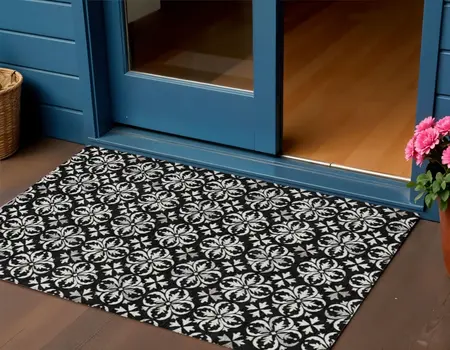 3' X 5' Black And Ivory Floral Washable Indoor Outdoor Area Rug