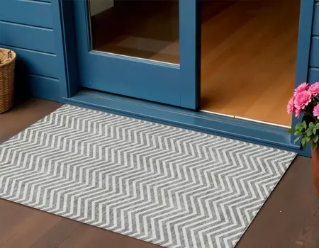 3' X 5' Gray And Ivory Chevron Washable Indoor Outdoor Area Rug