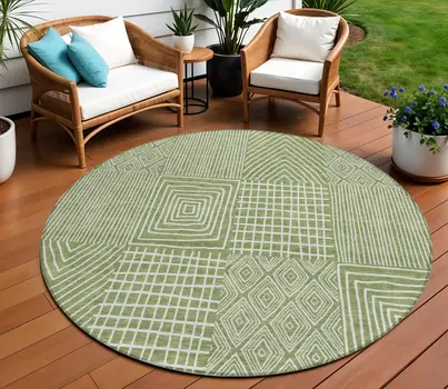 8' Green And Ivory Round Geometric Washable Indoor Outdoor Area Rug