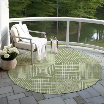 8' Green And Ivory Round Geometric Washable Indoor Outdoor Area Rug