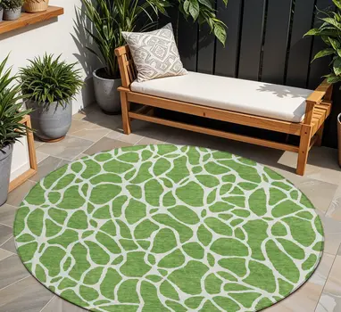 8' Green And Ivory Round Geometric Washable Indoor Outdoor Area Rug