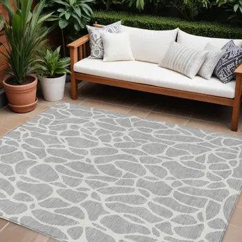 8' X 10' Silver And Ivory Geometric Washable Indoor Outdoor Area Rug