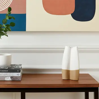 14" White Ceramic Table Vase