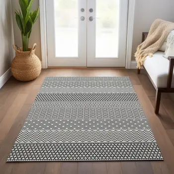 3' X 5' White And Black Chevron Washable Indoor Outdoor Area Rug